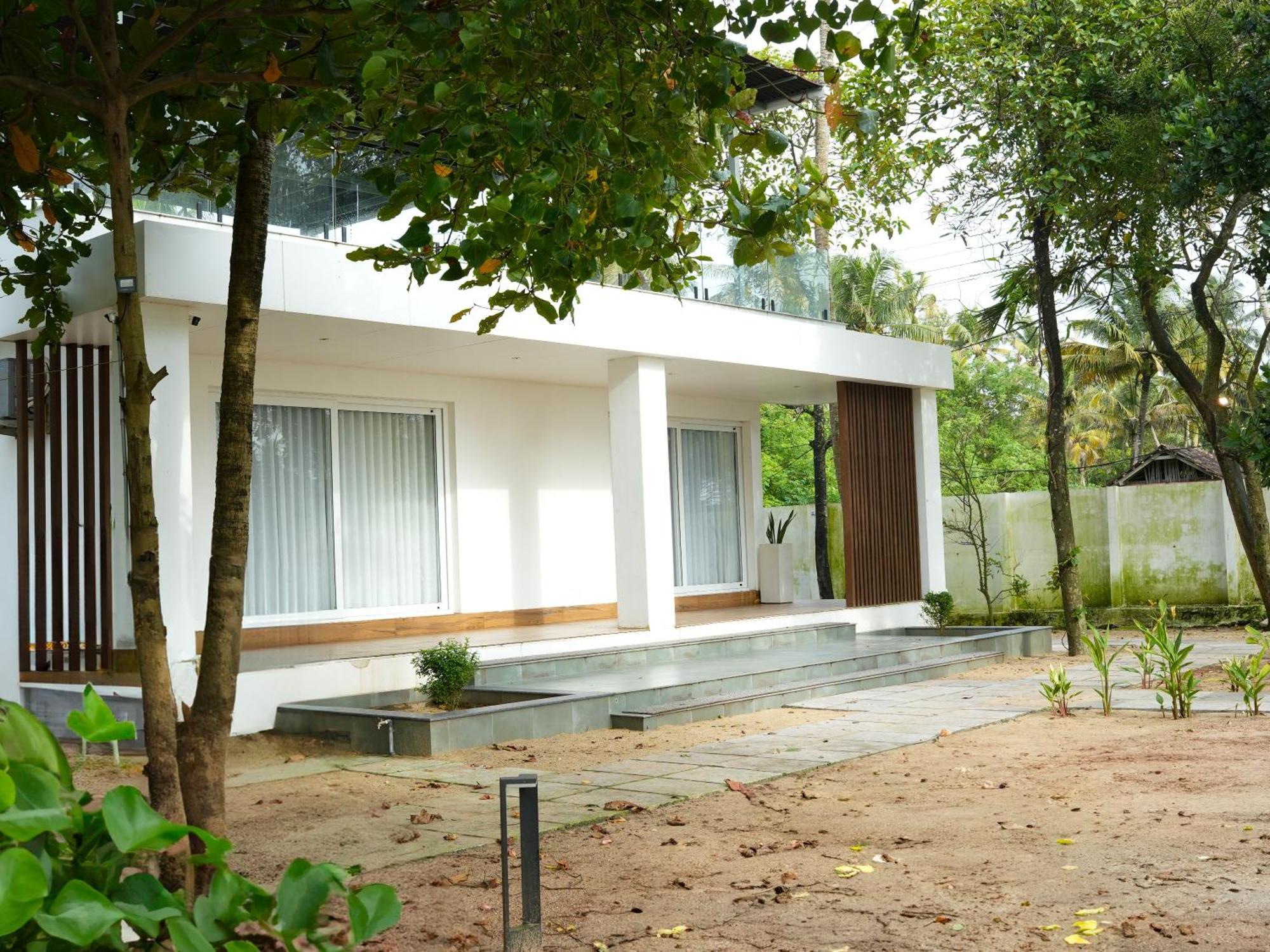 Ocean Whisper- Psst! Hidden Gem Villa Karuvapadna Exterior photo